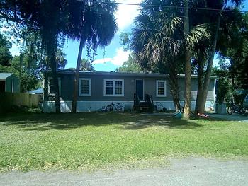 Thumbnail of mobile home
