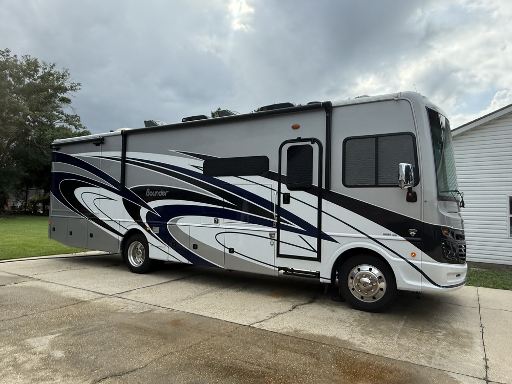 Photo of Rv