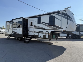 Thumbnail of RV