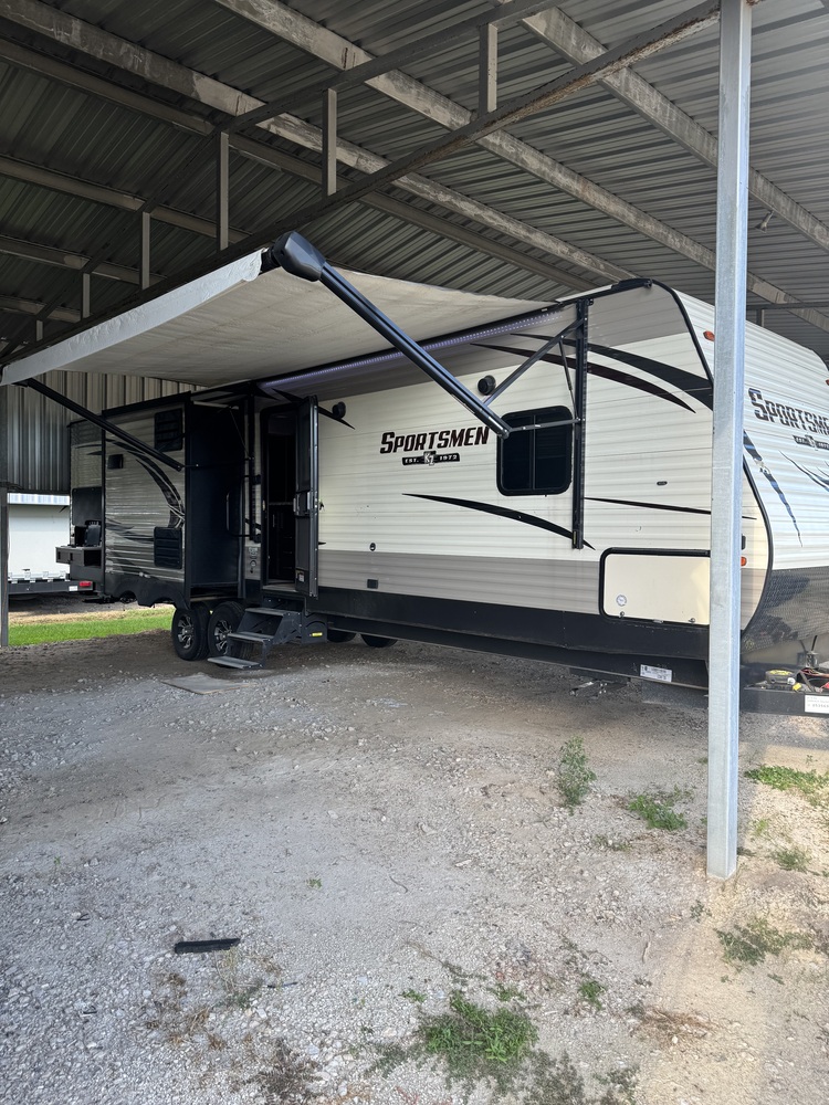 Photo of Rv