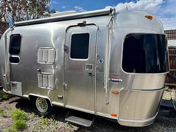 Thumbnail of RV