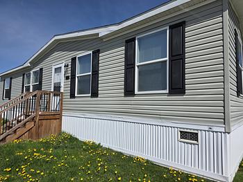 Thumbnail of mobile home