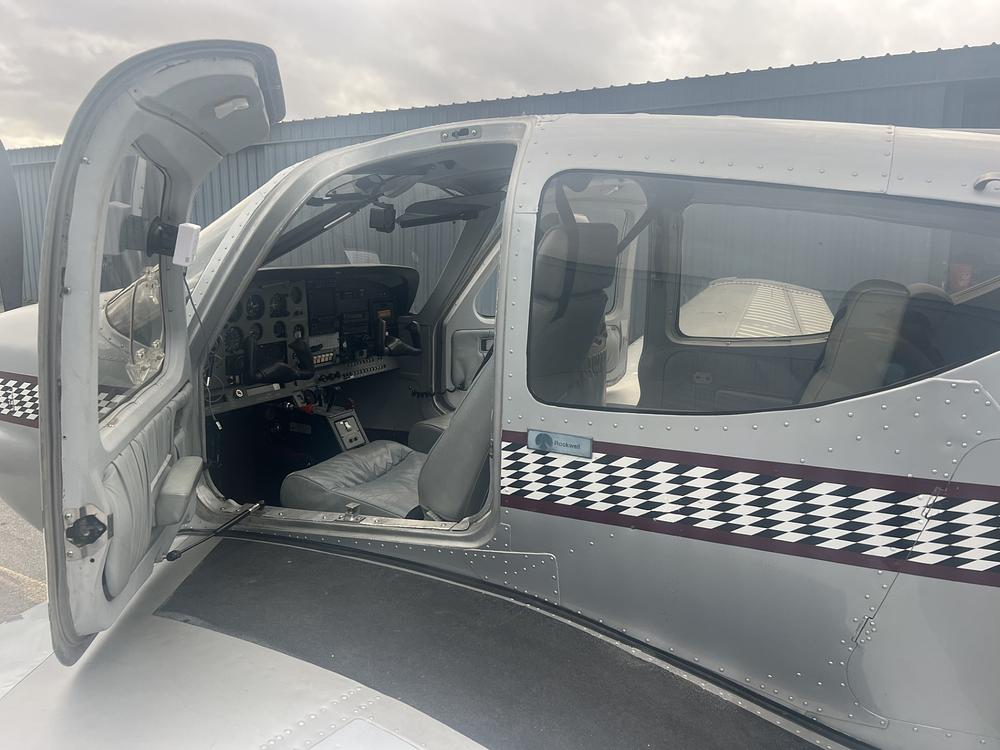 N27007 ext3 pilot side.jpg