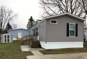 Thumbnail of mobile home