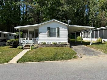 Thumbnail of mobile home