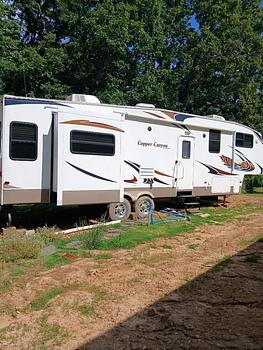 Thumbnail of RV
