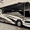 RV for Sale: 2005 Vantare H3-452S