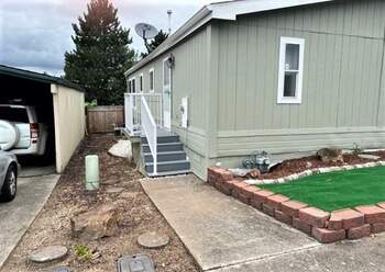 Thumbnail of mobile home