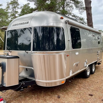 Thumbnail of RV