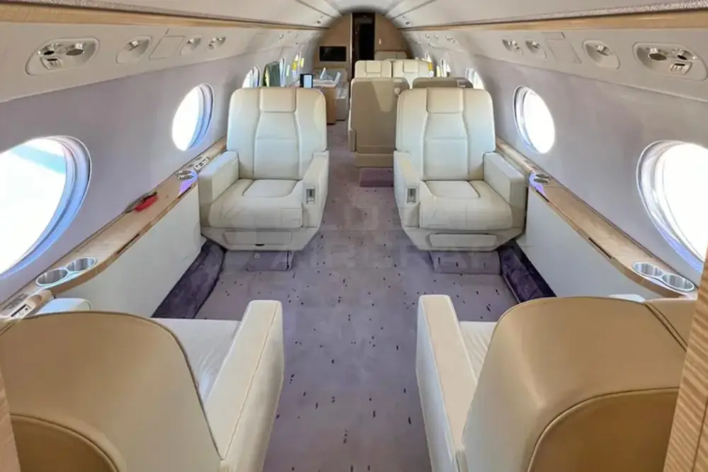 7501/gulfstream-g550-2006-flightmarket-id-7501-04134.webp