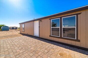 Thumbnail of mobile home