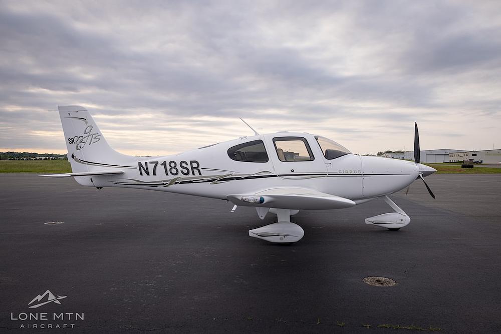 N718SR-002.jpg