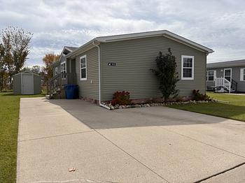 Thumbnail of mobile home