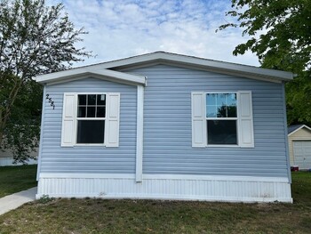 Thumbnail of mobile home