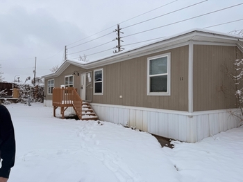 Thumbnail of mobile home