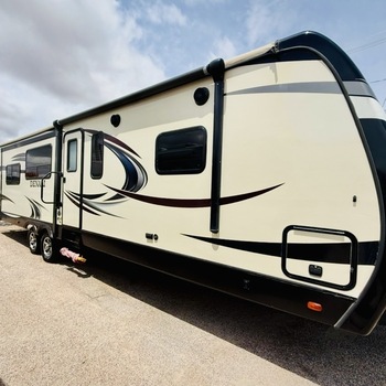 Thumbnail of RV