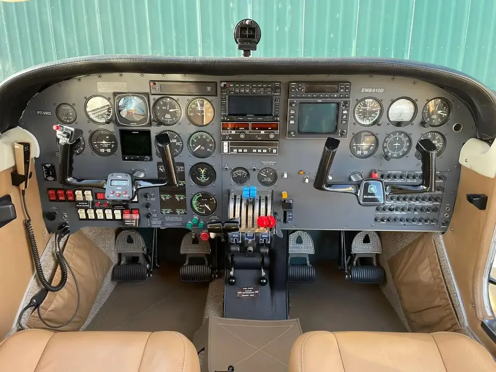 7688/neiva-piper-emb-810d-seneca-iv-1994-flightmarket-id-7688-19173.webp