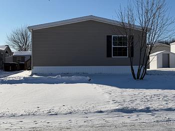 Thumbnail of mobile home