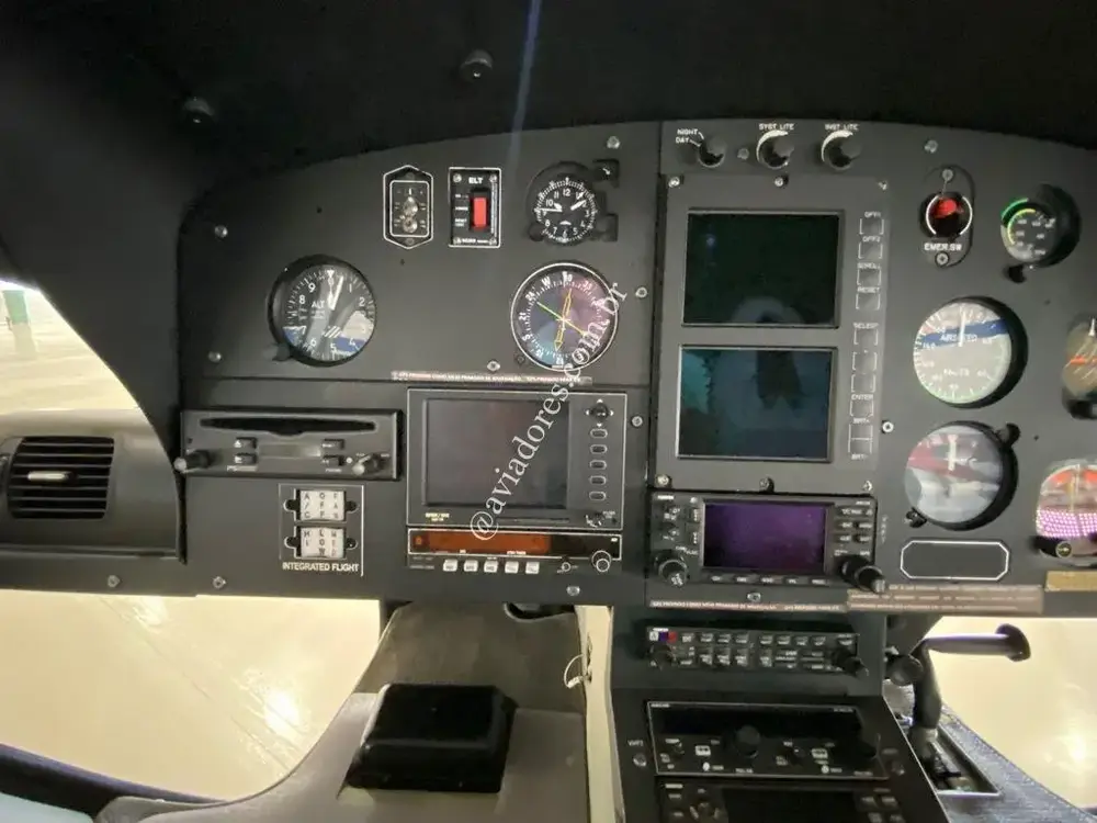 7097/eurocopter-as350-b2-esquilo-2011-flightmarket-id-7097-44278.webp