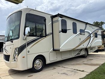 Thumbnail of RV