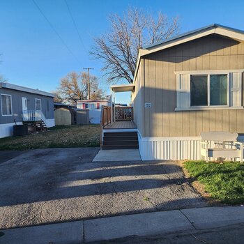 Thumbnail of mobile home