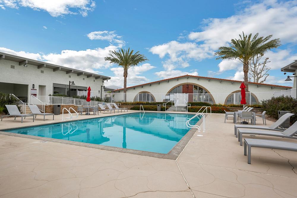 04 3700 Buchanan St Riverside CA 92503 USA Exterior AW3I9904