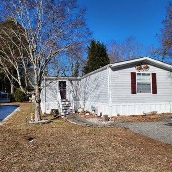 Thumbnail of mobile home