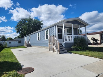 Thumbnail of mobile home