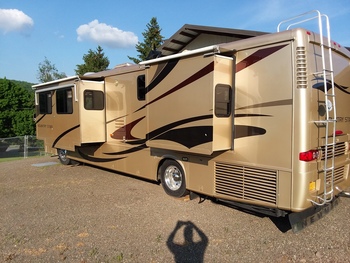 Thumbnail of RV