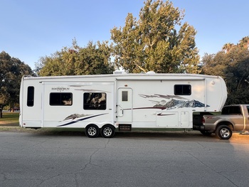Thumbnail of RV
