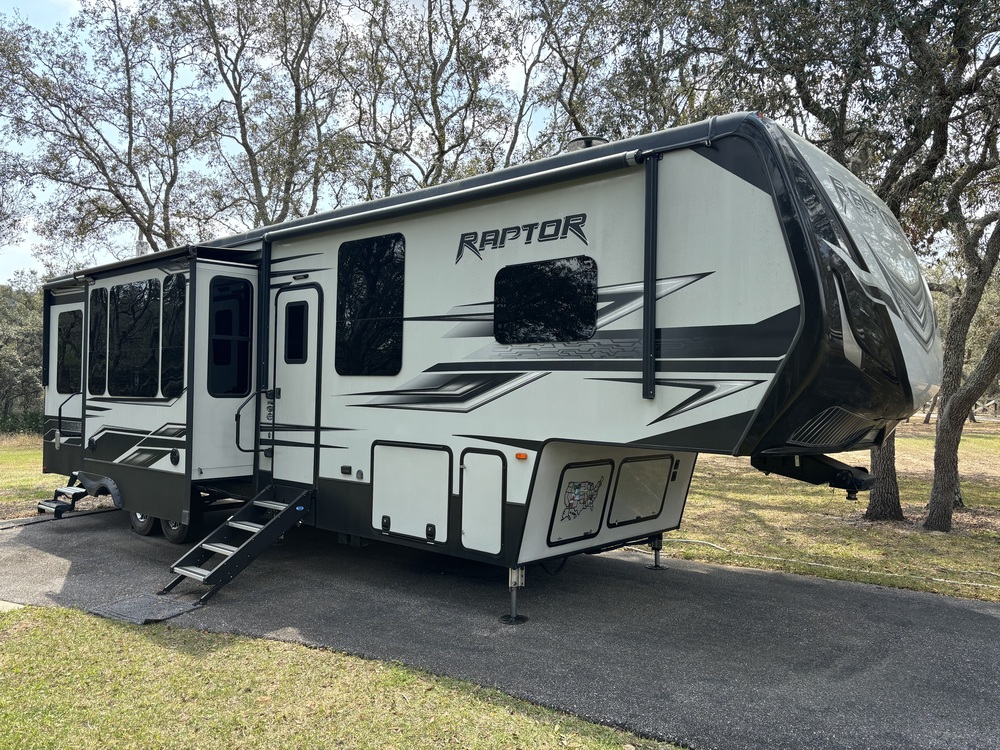 Photo of Rv