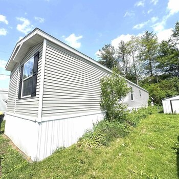 Thumbnail of mobile home