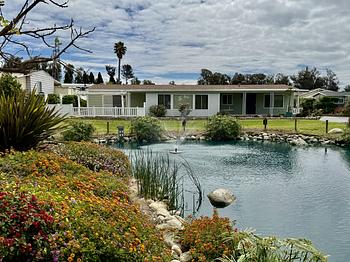 Thumbnail of mobile home