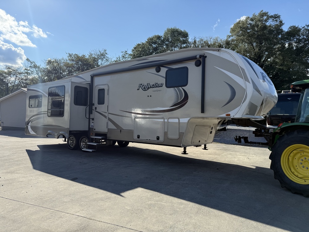 Photo of Rv