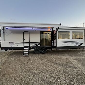 Thumbnail of RV