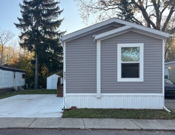 Thumbnail of mobile home