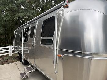 Thumbnail of RV