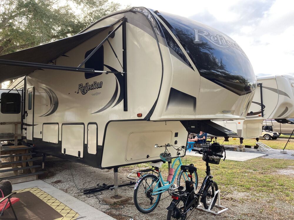 Photo of Rv