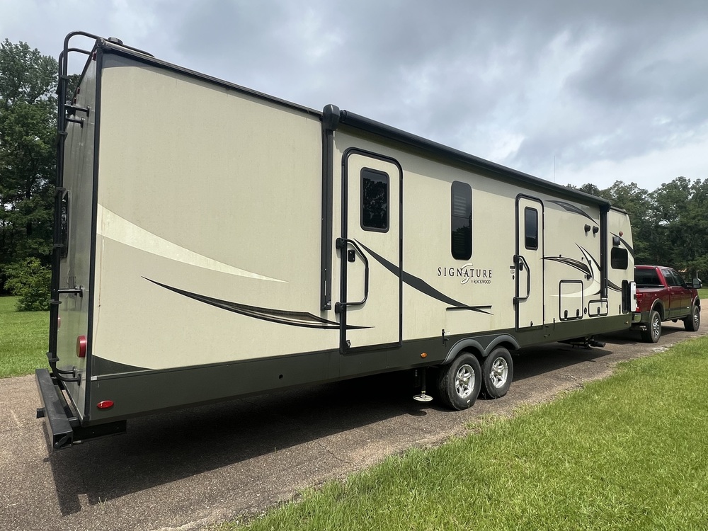 Photo of Rv