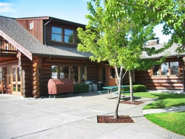 Clubhouse & Exercise Room