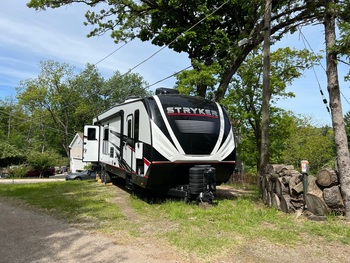 Thumbnail of RV