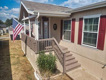 Thumbnail of mobile home