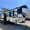 RV for Sale: 2013 FUZION 342
