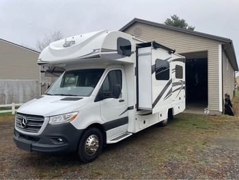 Thumbnail of RV