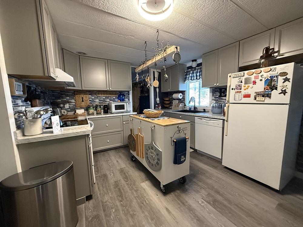 Rolling Greens Village