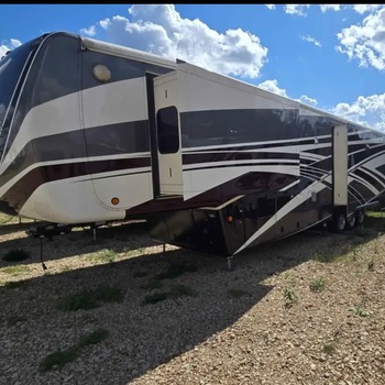 Thumbnail of RV