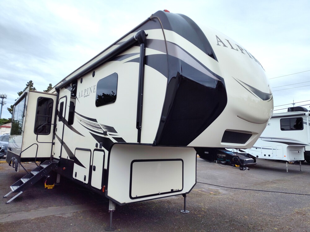 Photo of Rv