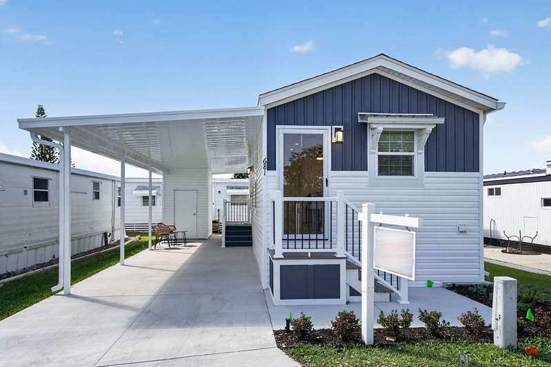 Photo of Mobile Home