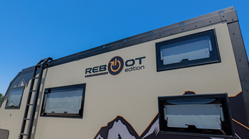 Thumbnail of RV