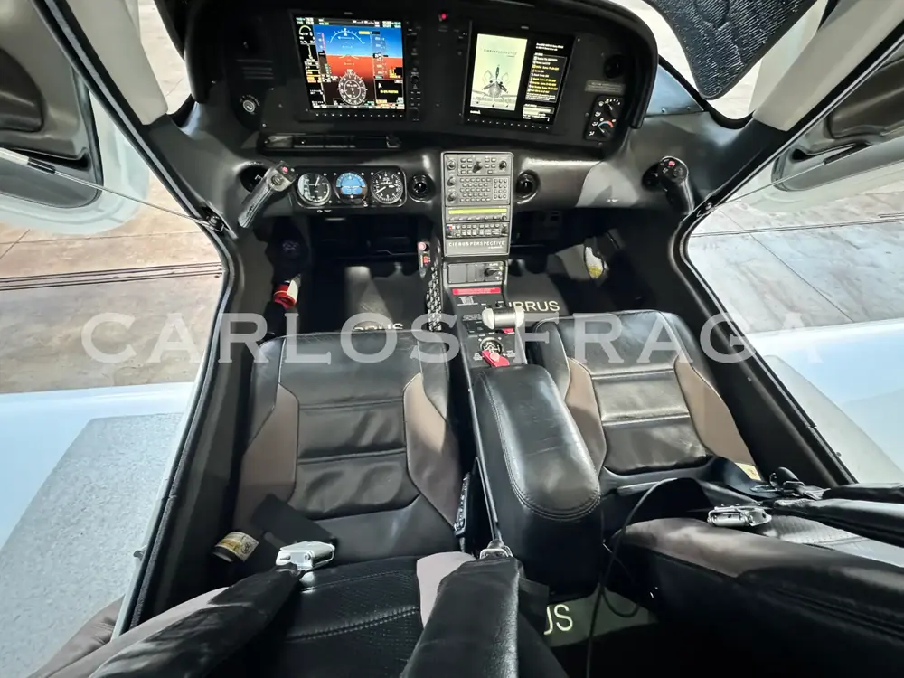 7442/cirrus-sr22-g3-2011-flightmarket-id-7442-06037.webp